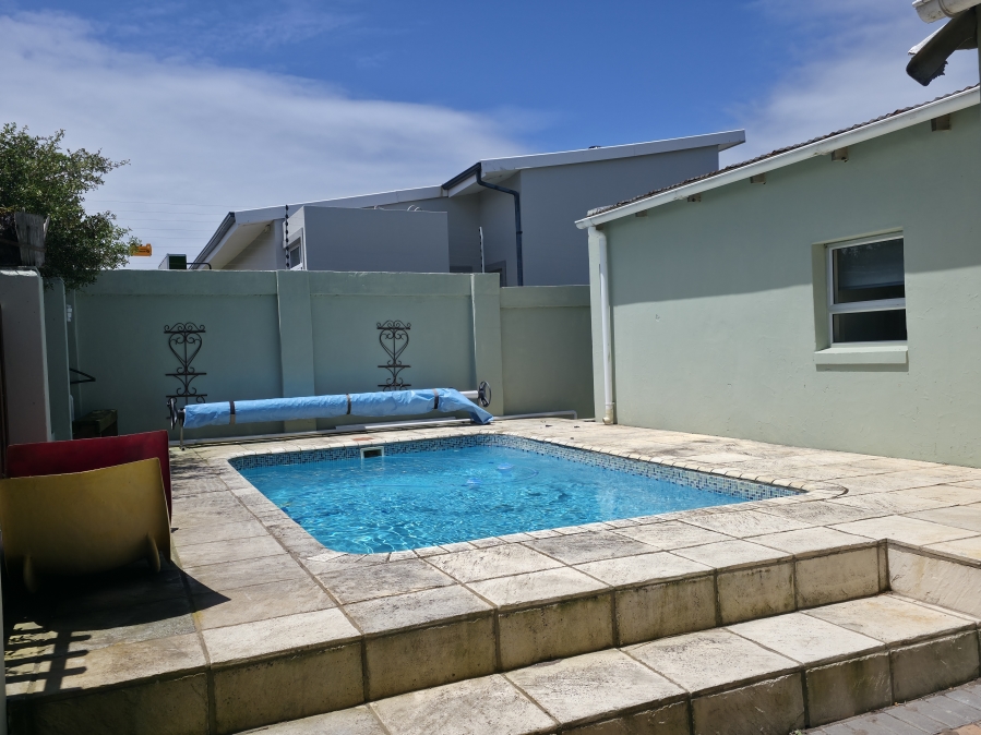 4 Bedroom Property for Sale in Aston Bay Eastern Cape